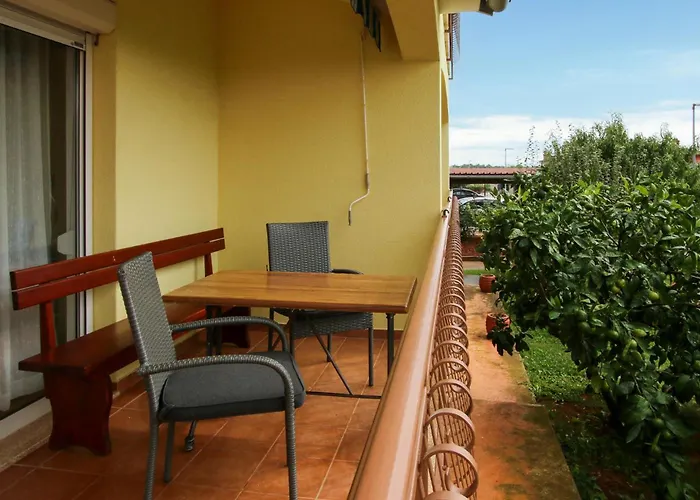 Amazing In Vabriga With Wifi 아파트